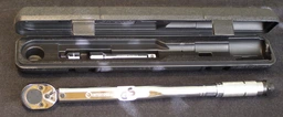 Динамометрический ключ Intertool 1/2" переходник 1/2 x 3/8, удлинитель 125 мм 1/2" 28-210 NM (XT-9007) фото от покупателей 8