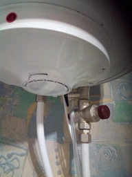 Электрический водонагреватель Bosch TR2000T 80 SB (7736504521) фото от покупателей 11