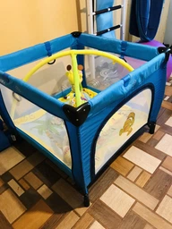 Детский манеж, Caretero Quadra Black, складной манеж, дорожный манеж для ребенка, игровая зона для малыша, компактный манеж с москитной сеткой, манеж с боковым входом, безопасный детский манеж, легкий манеж для путешествий фото от покупателей 6