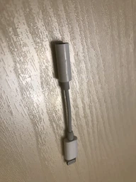 Адаптер Apple Lightning - 3.5 mm White (MMX62ZM/A) фото від покупців 1