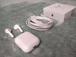 Наушники Apple AirPods (MMEF2ZE/A) (1-е поколение) фото от покупателей 4