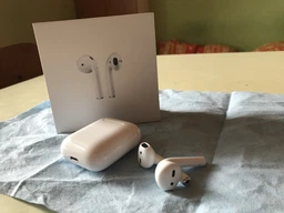 Наушники Apple AirPods (MMEF2ZE/A) (1-е поколение) фото от покупателей 3