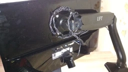 Настольное крепление для монитора UFT MM1 Mount Black фото от покупателей 17