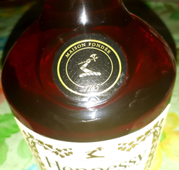 Коньяк Hennessy VS 4 роки витримки 0.5 л 40% в подарунковій упаковці (3245995817111_3245990287407) фото від покупців 1