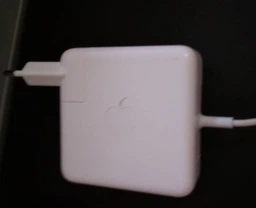 Euro вилка для зарядних пристроїв Apple (ZM922-5464) фото від покупців 14