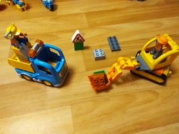 Конструктор LEGO DUPLO Грузовик и гусеничный экскаватор (10812) фото от покупателей 10