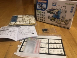Конструктор Solar Robot 14 в 1 із сонячною батареєю