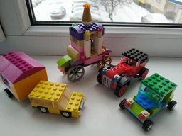 Конструктор LEGO Classic Кубики і колеса 442 деталі (10715)
