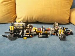 Конструктор Lego Bugatti Chiron Technic 42083 фото від покупців 4