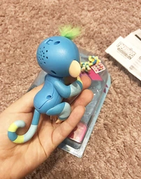Интерактивная гламурная ручная обезьянка WowWee Fingerlings Эшли с мини-обезьянкой (W3540/3542) (771171135425) фото от покупателей 3