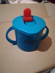 Первая чашка Tommee Tippee от 4 месяцев Голубая (5010415311108_голубой)