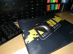 Игровая поверхность HyperX Fury S Pro NaVi Edition (HX-MPFS-M-1N) фото от покупателей 9