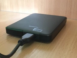 Внешний жесткий диск 4Tb Western Digital Elements Portable, Black (WDBU6Y0040BBK-WESN) фото от покупателей 1