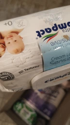 Вологі серветки дитячі Ultra Compact Baby Sensitive 144 шт 0+ з клапаном фото від покупців 4