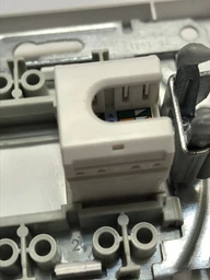 Розетка компьютерная RJ-45, кремовый, EPH4300123 Schneider Asfora фото от покупателей 3