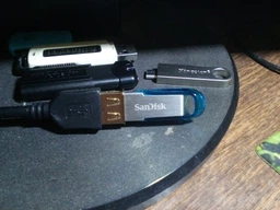 Флеш память USB SANDISK Ultra Flair 128GB USB 3.0 Blue (SDCZ73-128G-G46B) фото от покупателей 3
