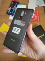 Мобильный телефон Pocophone F1 6/64Gb Blue фото от покупателей 4