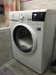 Стиральная машина Electrolux EW6S426WU фото от покупателей 9