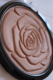 Осветляющая компактная пудра Ingrid Cosmetics HD Beauty Innovation Shimmer 25 г (5901468921010)