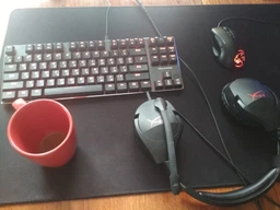 Клавиатура проводная Modecom Volcano Blade Ultra Slim (Kailh Brown Switch) USB (K-MC-BLADE-BROWN-RU) + Комплект ENG колпачков в подарок! фото от покупателей 11