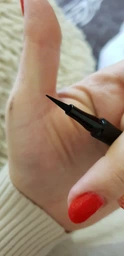 Водостійка підводка-фломастер для очей Dermacol Precise Black 1 г Чорна (85954045) фото від покупців 1