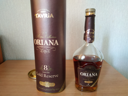 Коньяк Tavria Oriana 8 лет выдержки 0.5 л 40% (4820000620437) фото от покупателей 6