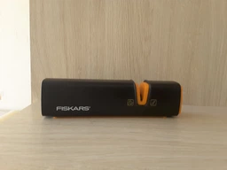 Точило для сокир і ножів Fiskars Xsharp (1000601/120740) фото від покупців 12