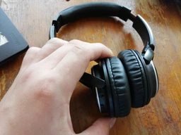 Бездротові навушники NIA-Q1 4-в-1 - Bluetooth-навушники з MP3 плеєром, FM радіо, гарнітура фото від покупців 5