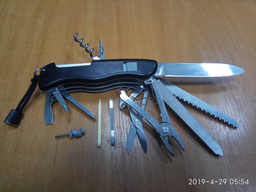 Швейцарский нож Victorinox Work Champ Красный (0.9064) фото от покупателей 1