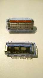 Бритва BIC Flex 5 Hybrid с 2 сменными кассетами (3086123534414) фото от покупателей 18