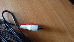 Кабель аудіо-адаптер Goobay Jack 3.5mm 3pin-RCAx2 M/M 10.0m Shielded D=2x2.6mm AUX Cu чорний(75.05.1652) фото від покупців 3
