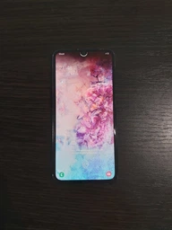 Мобільний телефон Samsung Galaxy A70 6/128GB Black (SM-A705FZKUSEK) фото від покупців 2