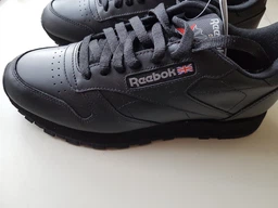 Чоловічі кросівки шкіряні Reebok Cl Lthr 2267 39 (7) 25 см Int-Black (54871864278) фото від покупців 6