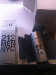 Туалетна вода для чоловіків Carolina Herrera 212 Men 50 мл (8411061896259) фото від покупців 12