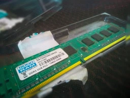Модуль пам`ятi DDR3 8GB/1333 Goodram (GR1333D364L9/8G) фото від покупців 19