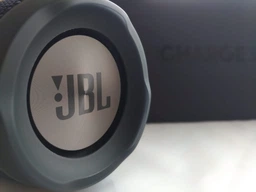 Акустическая система JBL Charge 3 Special Edition Black (JBLCHARGE3SEBLKEU) фото от покупателей 5