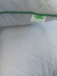 Подушка шерстяная MirSon Eco Aloe Vera 144 Средняя 45х45 см (2200003287943) фото от покупателей 5