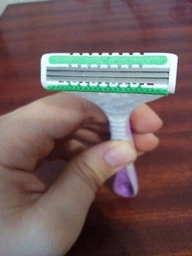 Одноразовые станки Wilkinson Sword Xtreme3 Comfor 3 + 1 шт (4027800318308)