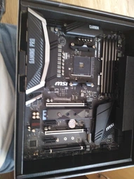 Материнская плата MSI X470 Gaming Pro Carbon (sAM4, AMD X470, PCI-Ex16) фото от покупателей 1