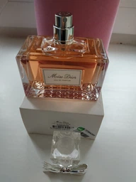 Парфюмированная вода для женщин Dior Miss Dior 50 мл (3348901571449) фото от покупателей 10