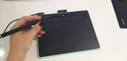 Графический планшет Wacom Intuos S Bluetooth Pistachio (CTL-4100WLE-N) фото от покупателей 9