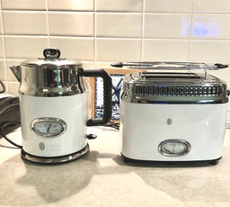 Електрочайник Russell Hobbs Retro Black 21671-70 фото от покупателей 17