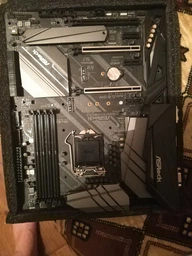 Материнская плата ASRock Z390 Extreme4 (s1151, Intel Z390, PCI-Ex16) фото от покупателей 5