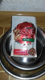 Вологий корм для собак малих порід Purina One з яловичиною картоплею та морквою в підливці пауч 85 г 1 шт (8445290298287) фото від покупців 10