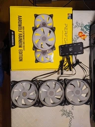 Набір вентиляторів Performa Aardwolf 120 мм RGB + Hub + ДУ (APF-120RAINBOW-KIT) фото від покупців 7