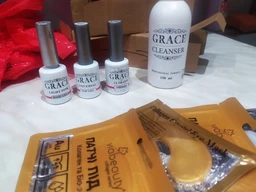 Каучуковая основа, база для гель-лака Грейс Grace Rubber Base Gel 10 мл прозрачная фото от покупателей 13