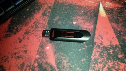 Флеш пам'ять USB SANDISK Cruzer Glide 32GB USB 3.0 Black/Red (SDCZ600-032G-G35) фото від покупців 10