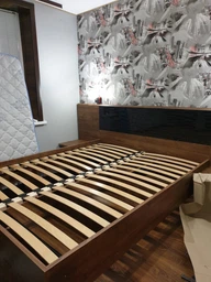 Ліжко з тумбочками Меблі-Сервіс Фієста 160 + ортопедичний внесок під матрац 160х200 Дуб апріл темний/Чорний фото від покупців 16