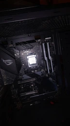 Материнская плата Asus ROG Strix Z390-E Gaming (s1151, Intel Z390, PCI-Ex16) фото от покупателей 19