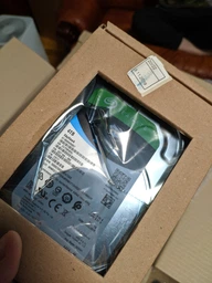 Накопитель HDD SATA 4.0TB Seagate SkyHawk Surveillance 64MB (ST4000VX007) фото от покупателей 1